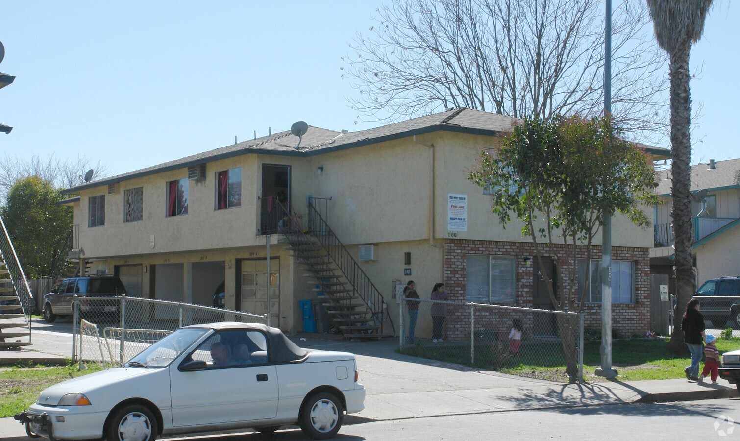 120 - 185 Southgate Ct - 180 Southgate Ct