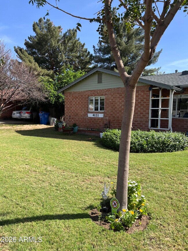 Photo - 4121 E Edgemont Ave