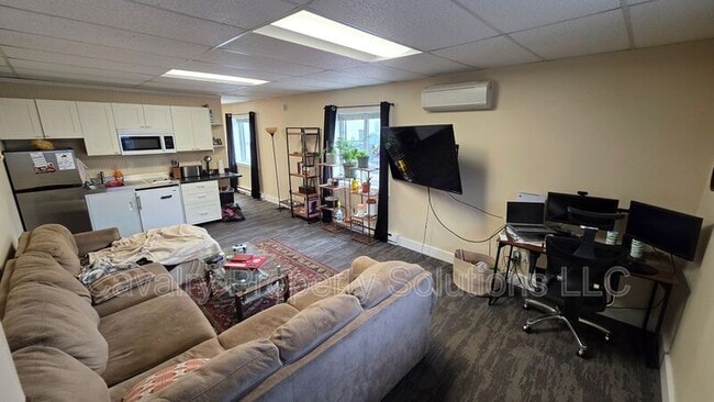 Photo - 3947 E Calvary Rd