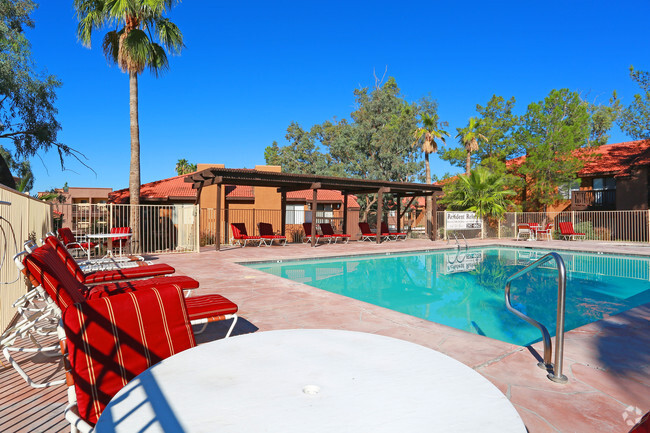 The Overlook At Pusch Ridge Apartments For Rent in Oro Valley, AZ ...