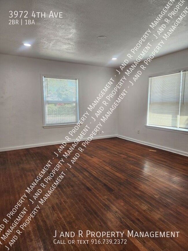 Photo - 3972 4th Ave