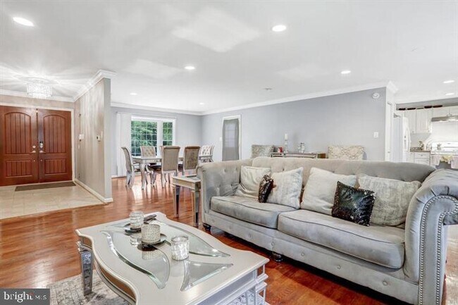 Photo - 6613 Elder Ave