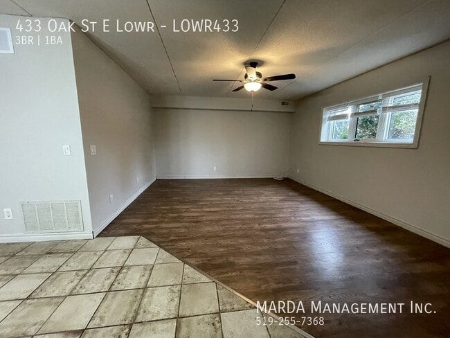 Photo - SPACIOUS 3 BED/1BATH UNIT IN LEAMINGTON +HYDRO, WATER & GAS! Unité LOWR433