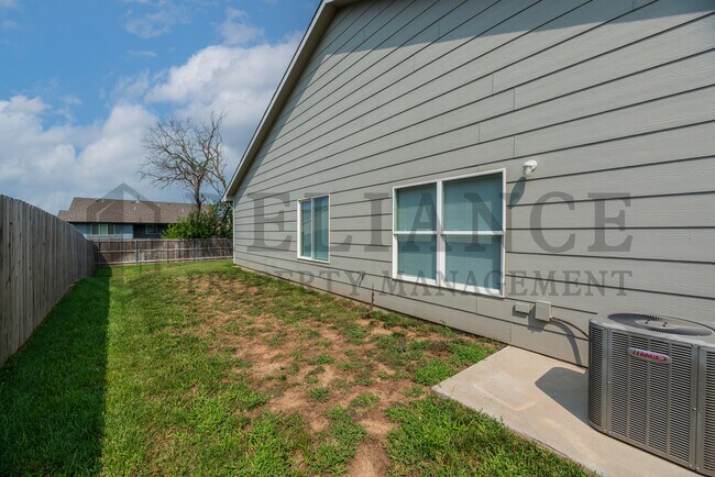 Photo - 8802 E Chris St