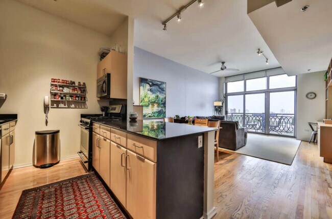 Photo - 1201 W Adams St Unit 909