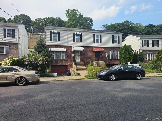 Building Photo - 49 Beechwood Ave