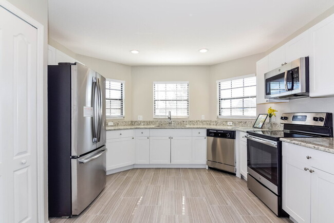 Photo - 8179 Woodvine Cir