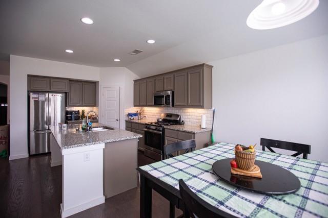 Photo - 404 Barnstorm Dr