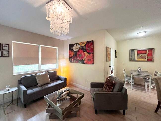 7510 Carlyle Ave Unit 4