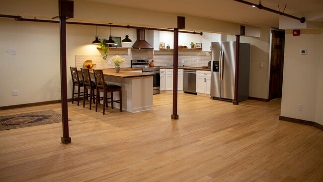 Photo - 423 W 1st Ave Unit B1