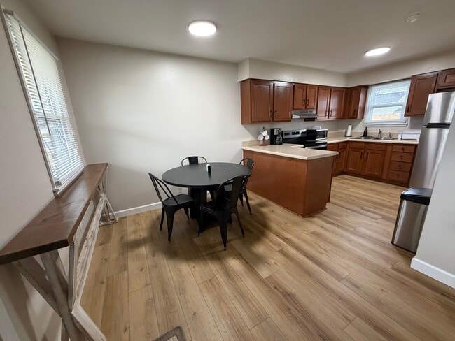 Photo - Blackstone Unit 583