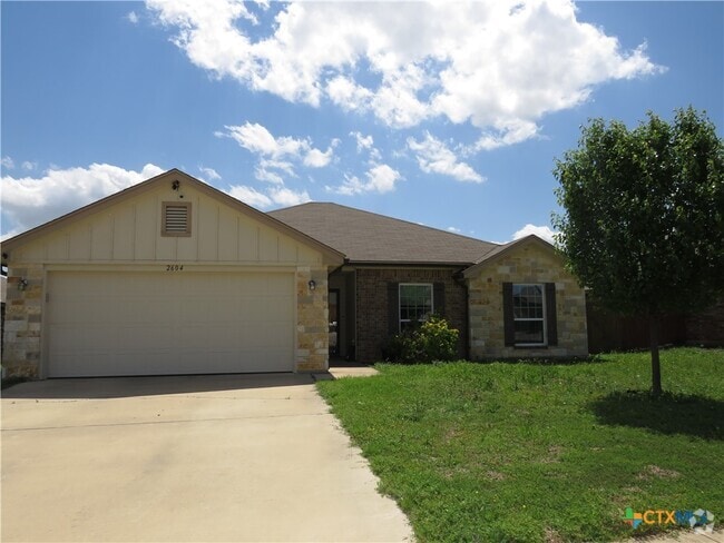 Building Photo - 2604 Hector Dr Rental