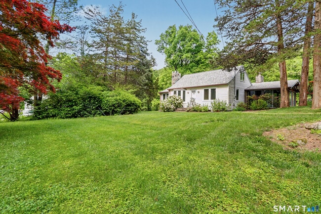 26 Spruce Mountain Rd