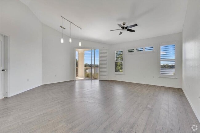Building Photo - 1440 Lake Shadow Cir Unit 8302 Rental
