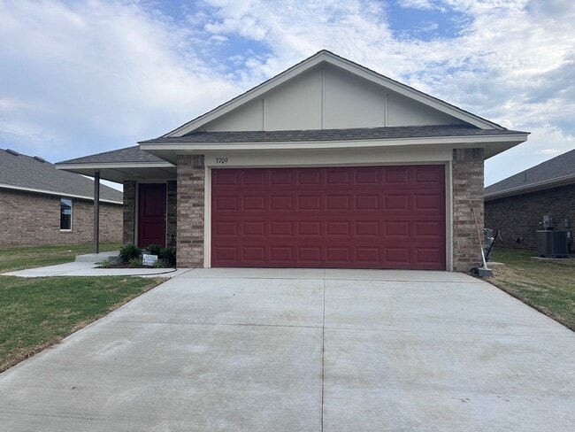 Building Photo - First Month Free! BRAND NEW HOME