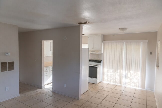 5157 Palmer Ave