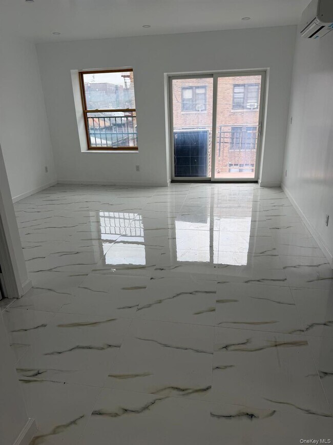 Photo - 86-05 Britton Ave Unidad Fl 2