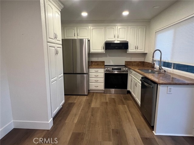 Photo - 520 Breezewood Ct