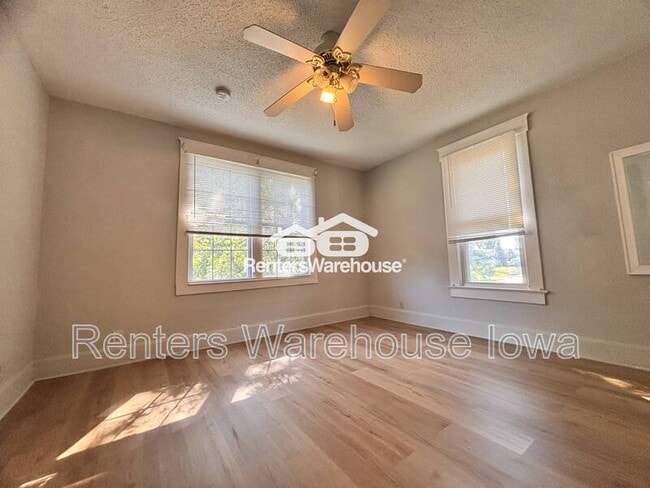 Photo - 416 8th St Unit 2