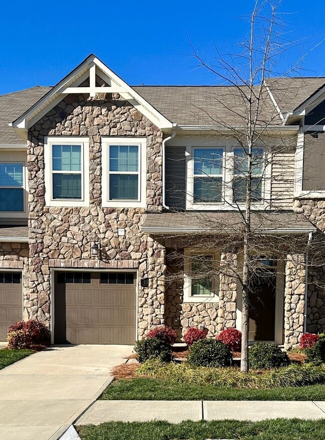 Spacious 3BR Townhouse in Berewick - Spacious 3BR Townhouse in Berewick
