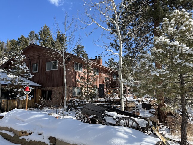 Building Photo - 29205 Kennedy Gulch Rd Unit Bachman Ranch Rental
