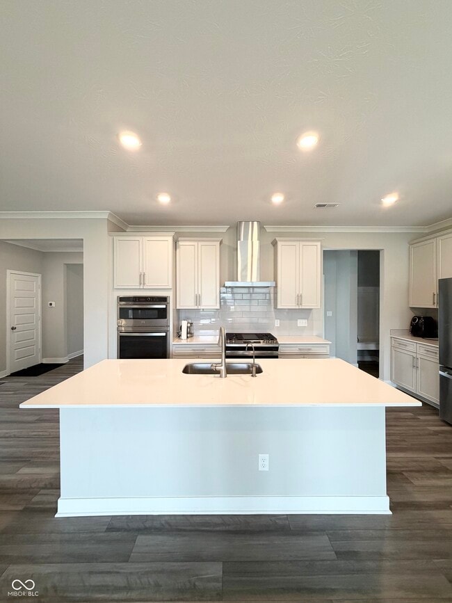 Photo - 908 Edmonds Pl