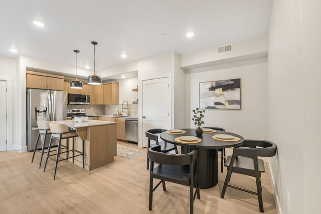Photo - Lincoln Crossing Apartments unit 3107 Unidad 3108