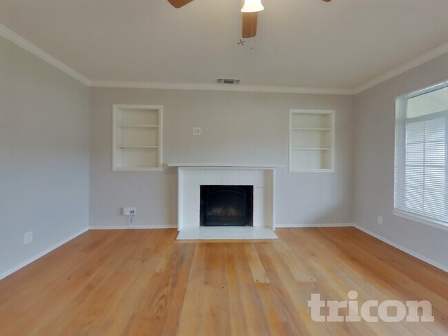 Photo - 7420 East Pkwy