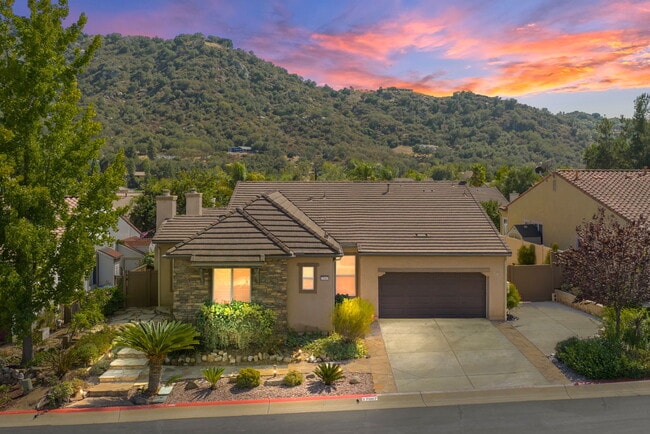 Building Photo - 27067 Sunningdale Way