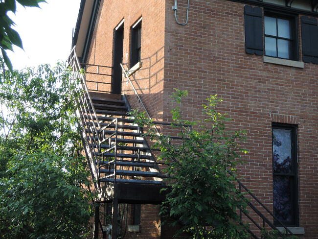 Photo - 334 E Mulberry St Apartamento Unidad 4