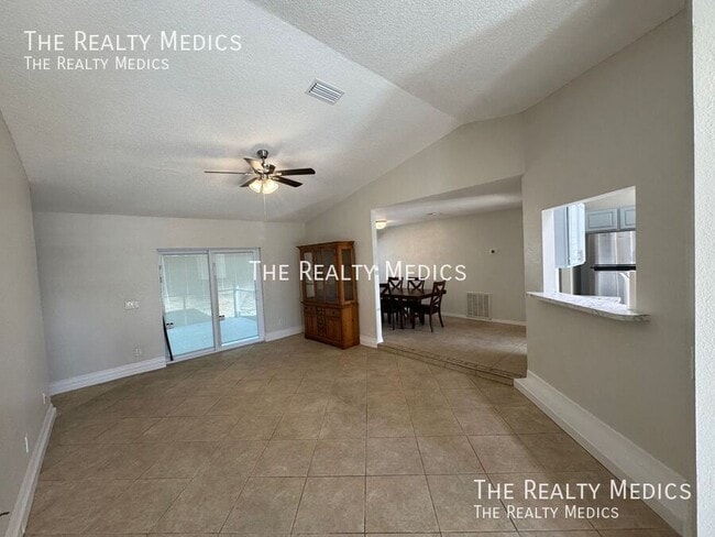 Photo - 20515 Macon Pkwy