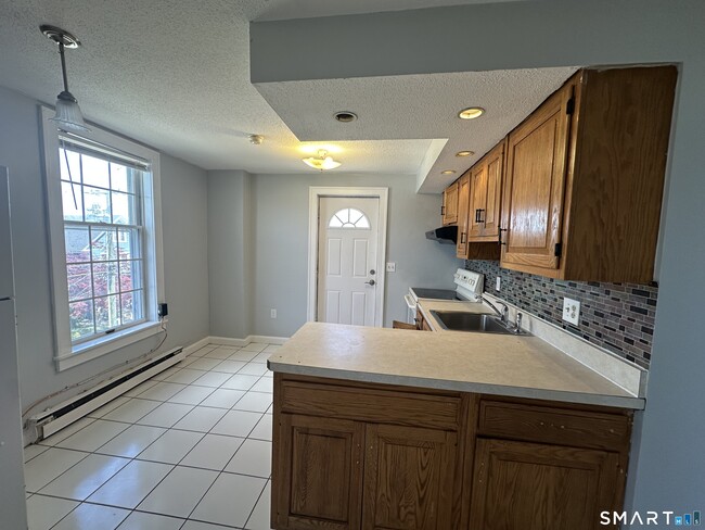 Photo - 196 Ocean Ave Unidad 2