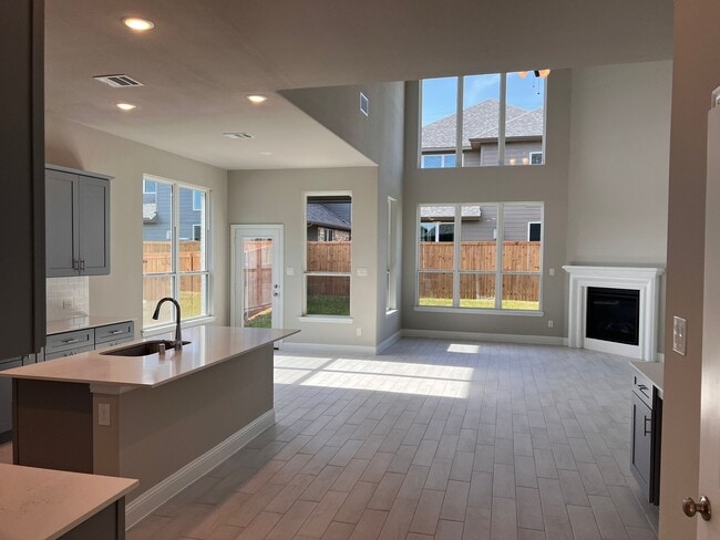 Living - 500 Hoot Owl Hl