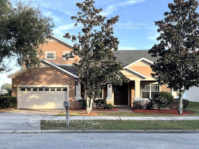 Building Photo - 902 Willow Oak Loop