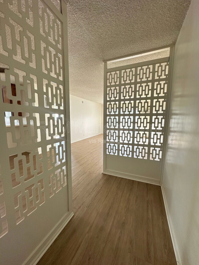 Photo - 4350 Troost Ave Unit 9