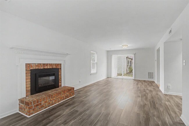 285 Merrimac Trail