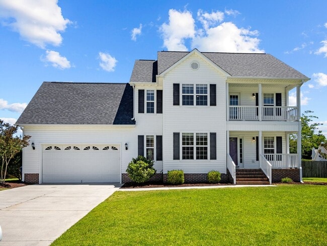 Building Photo - Welcome to Hyannis Court!