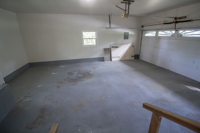Photo - 2 Danielwood Dr