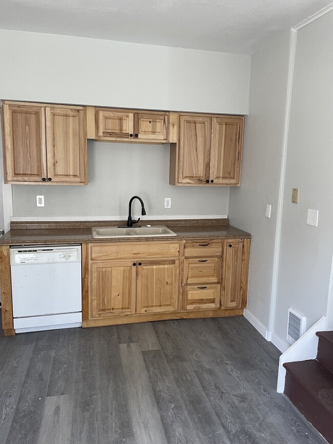Photo - 3206 5th Ave N