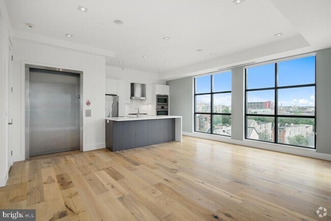 Building Photo - 240 N 2nd St Unit 6E Rental