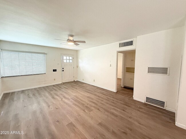 Photo - 58 W Encanto Blvd