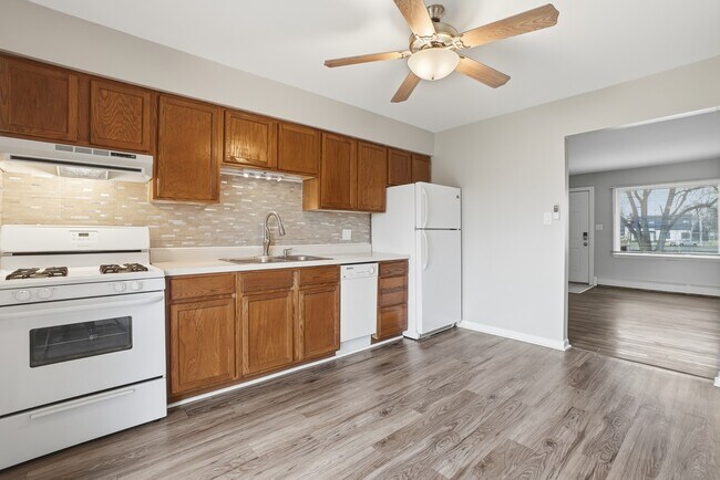 Photo - 431 Filweber Ct Unit 6