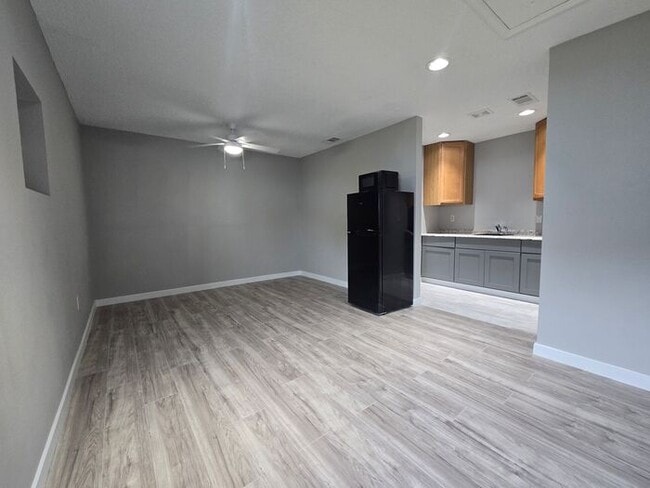 Photo - EFFICIENCY IN DELTONA AVAILABLE NOW, UTILI...