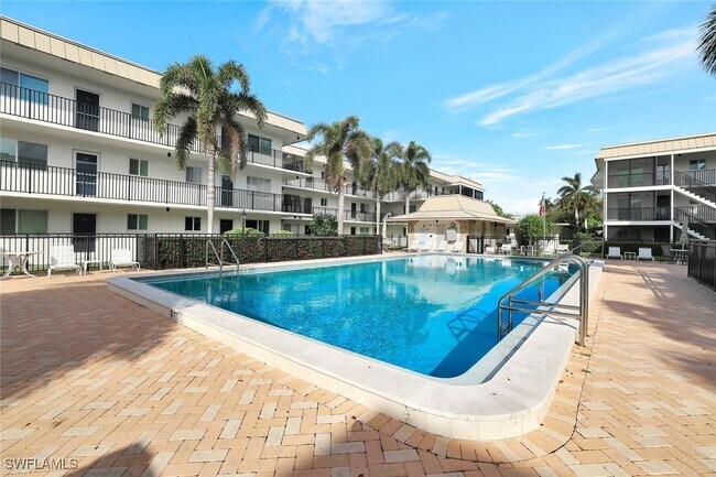 Photo - 766 Central Ave Unit 303