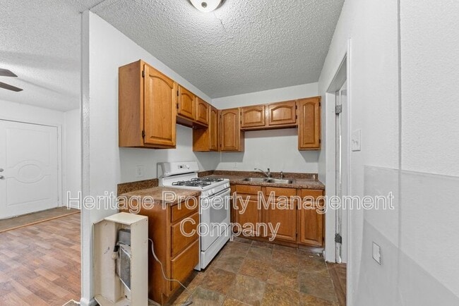 Photo - 511 Pecan Valley Dr