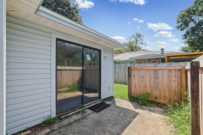 455 Stara Cir Unit D