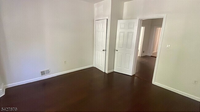 Photo - 120 S 7th St Unit 1