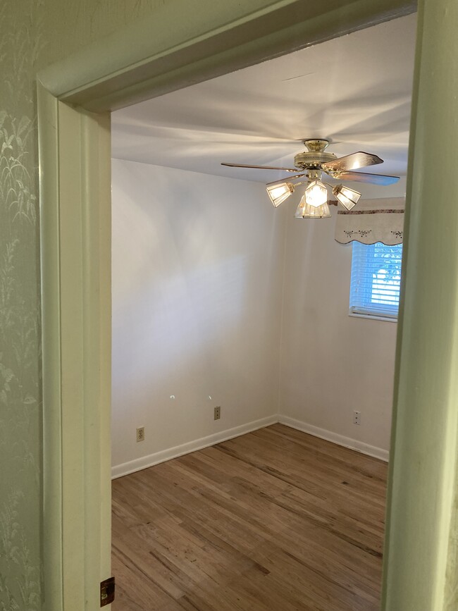 Building Photo - 615 E 250 N Unit 615 A