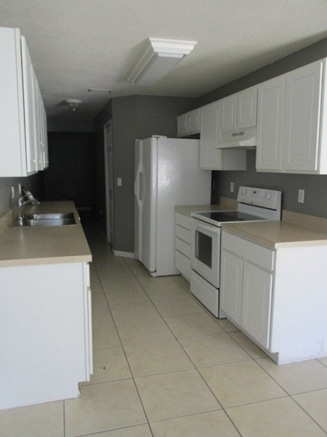 Photo - Spacious 3 bedroom 2 bath duplex