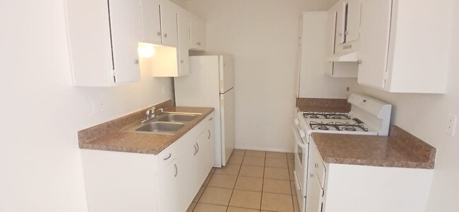 Photo - 2014 Castleberry Ln Unidad A